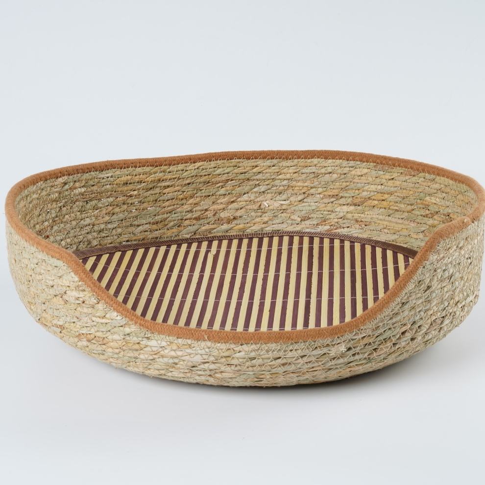 Portable rattan woven pet bed, comfortable and breathable