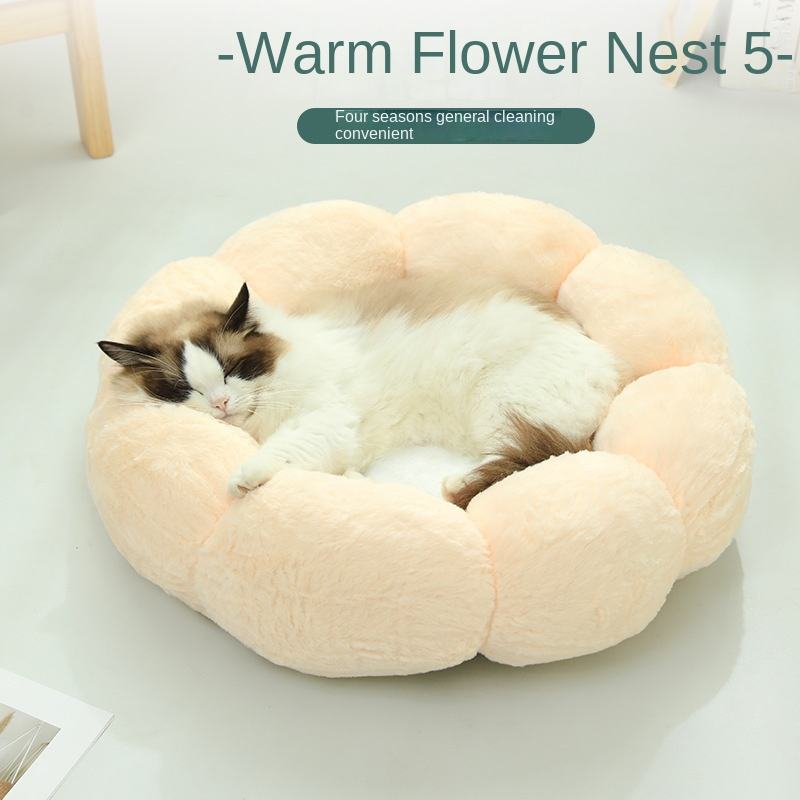 Warm and soft pet plush bed